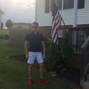 Meet your Posher, Casey